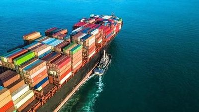 Ratele de marfă oceanice scad pe măsură ce capacitatea crește